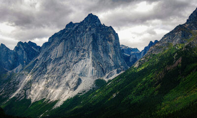L'un des endroits les plus mystérieux et les plus dangereux sur Terre est ce canyon canadien incroyable