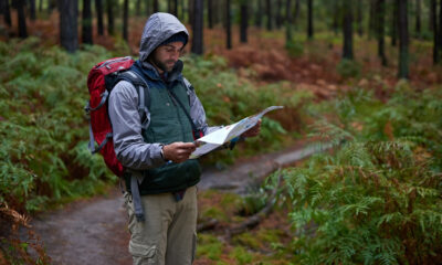 Suivre ce type de sentier dans les montagnes ou la forêt peut vous faire perdre très rapidement