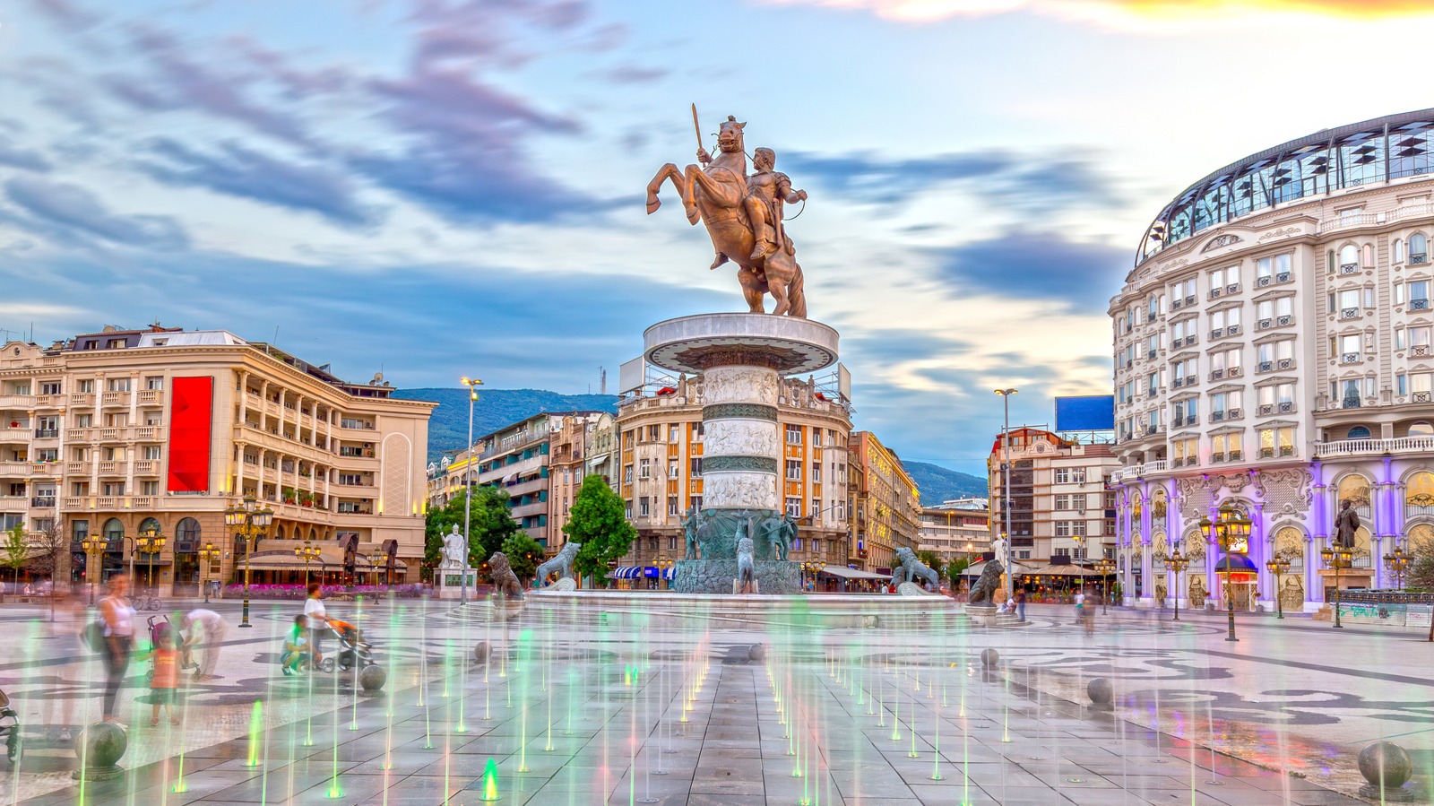 L'une des capitales les moins visitées d'Europe est extrêmement abordable avec une architecture unique