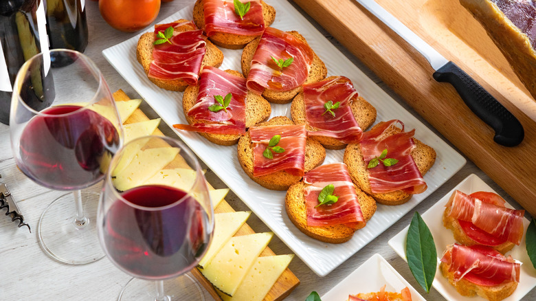 Apérificateurs de tapas espagnols