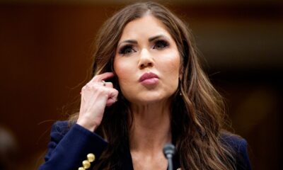 5 fois Kristi Noem s'est rendue plus âgée en s'habillant comme un adolescent