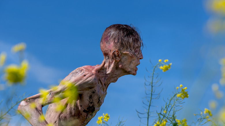 Un homme infecté maigre dans 28 ans plus tard