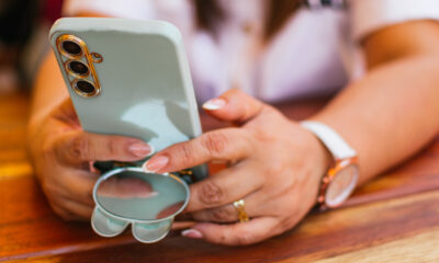 10 accessoires pratiques pour le dos de votre téléphone