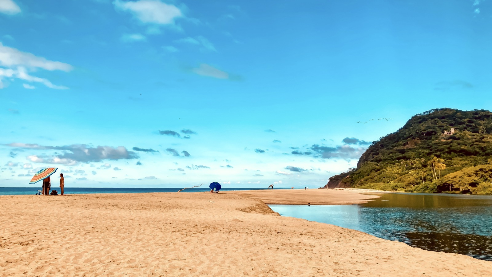 Une magnifique ville côtière à Nayarit, au Mexique, propose des activités de mer et amusant