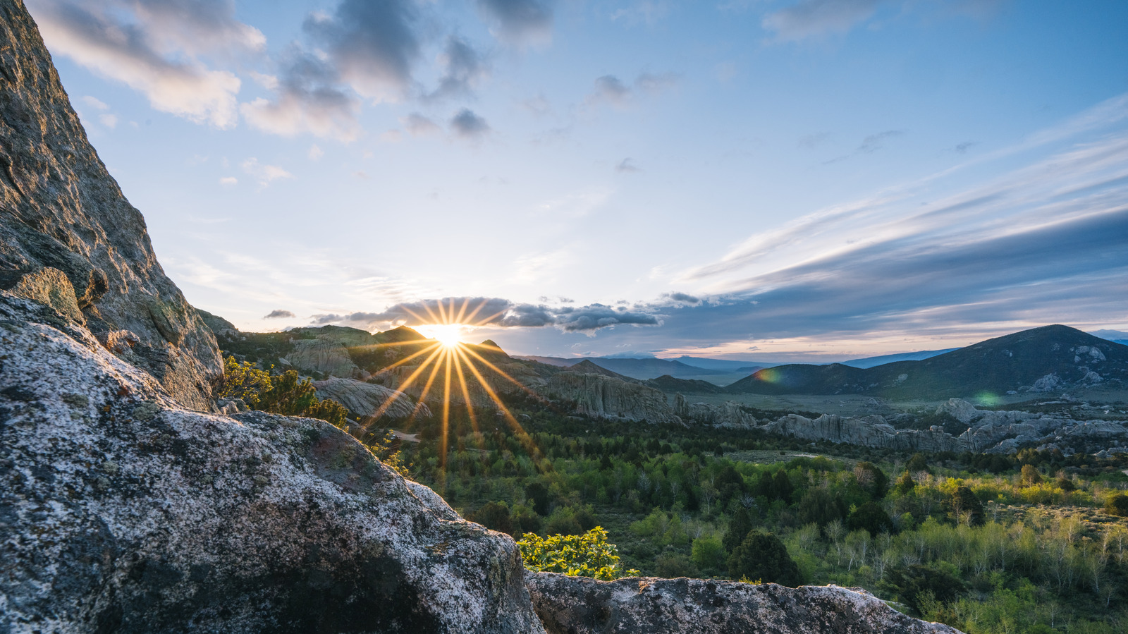 La destination extérieure unique de l'Idaho est une aventure de liste de seaux pour les randonneurs et les grimpeurs