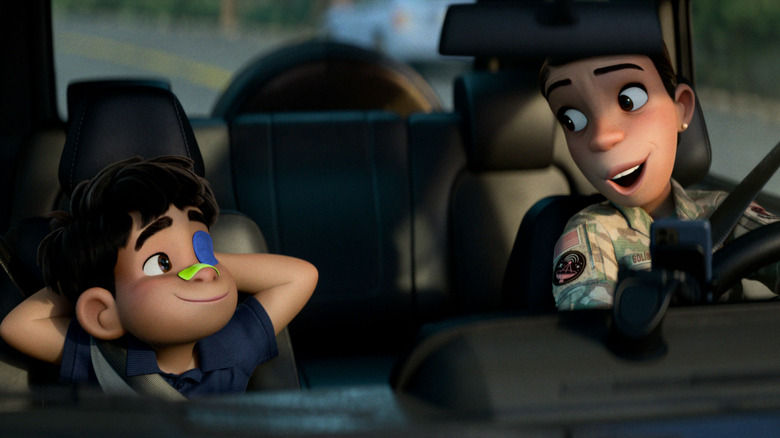 Elio monte dans la voiture avec sa tante Olga à Elio