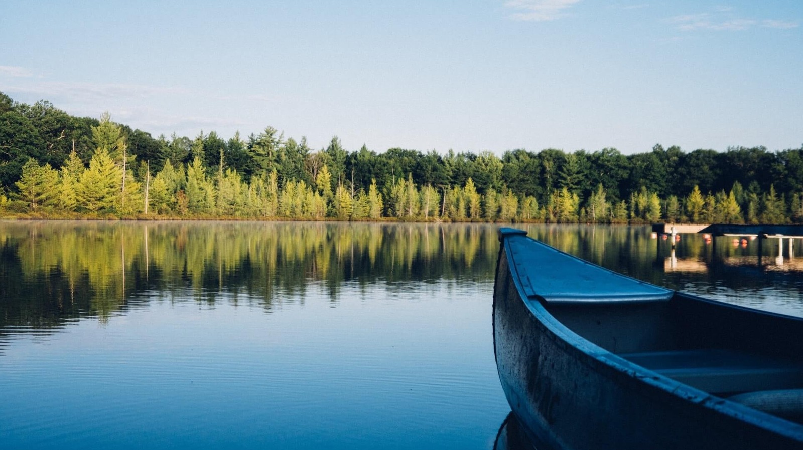 Ce complexe RV RV Waterfront vous permet de camper au milieu du magnifique paysage de Washington