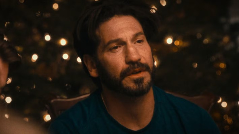 Mikey au dîner de Noël sur l'ours