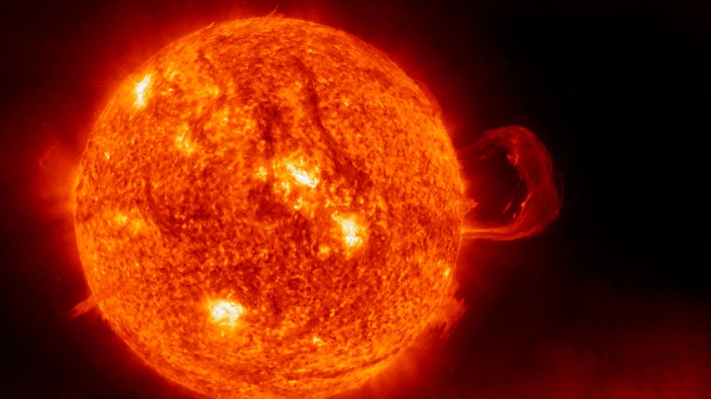 Activité solaire et éruptions solaires