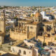 Une ville dynamique et à l'ancienne du sud de l'Espagne fait partie de la région viticole du «triangle de sherry»