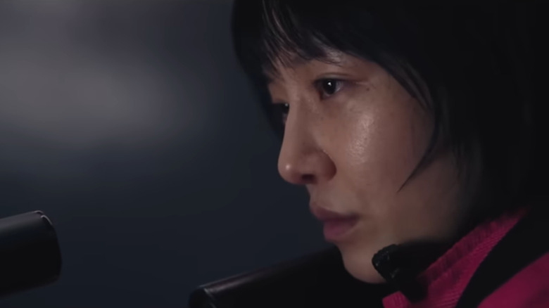 Game de calmar, Kang No-Eul vivant son fusil de tireur d'élite