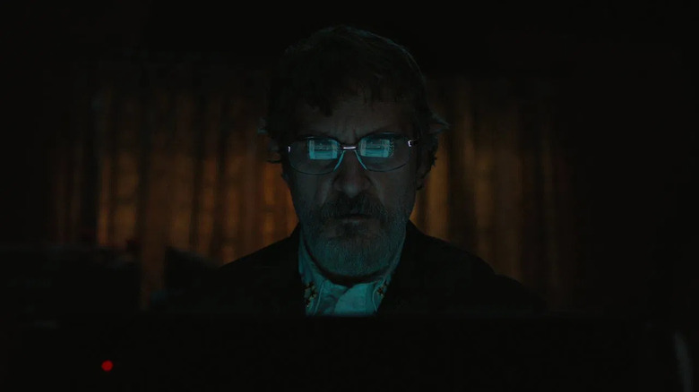 Joe passe trop de temps à faire un décollage à Eddington