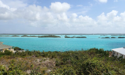 L'étoile de ce parc national des Caraïbes est sa lagune turquoise brillante avec des paysages inégalés