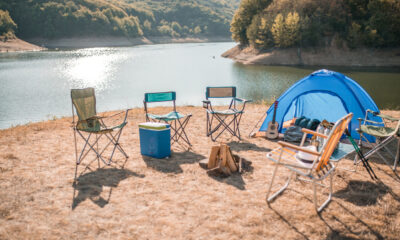 Un lac pittoresque à l'extérieur de San Diego offre une évasion de camping panoramique avec un plaisir extérieur