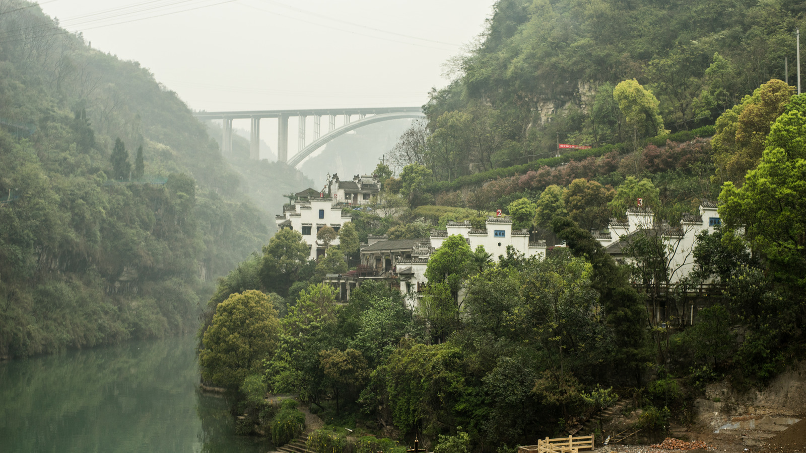 Un point de repère unique de la rivière Yangtze en Chine est un aimant touristique qui vaut le battage médiatique social
