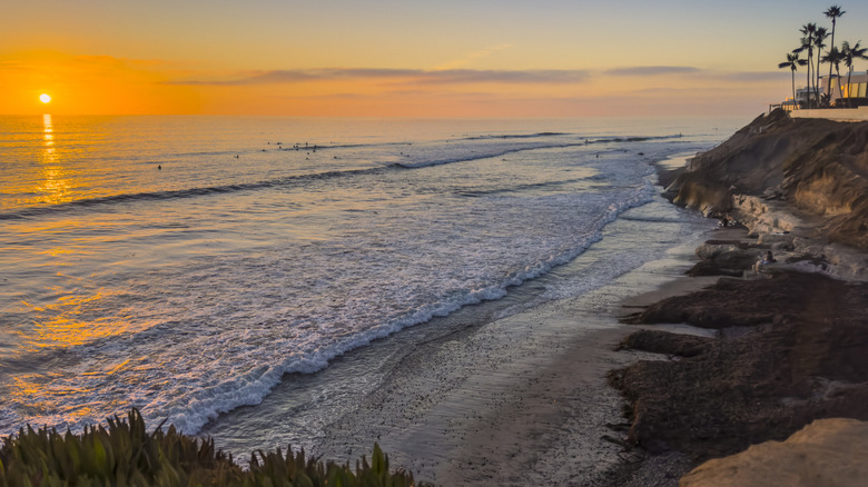 Coucher de soleil sur la plage à Encinitas