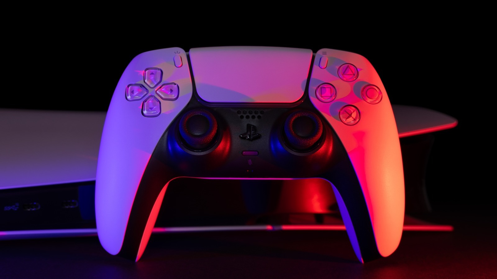 Pourquoi votre contrôleur PS5 clignote du bleu (et comment le réparer)