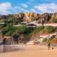 Évitez les foules dans cette ville de surf isolée au Portugal avec de magnifiques plages