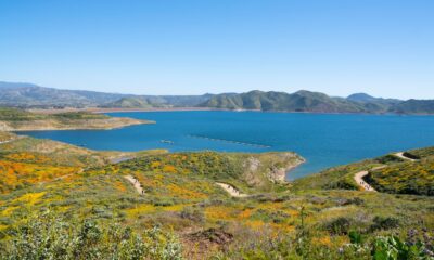Le lac bien-aimé du sud de la Californie propose des kilomètres de littoral et de loisirs scéniques en plein air