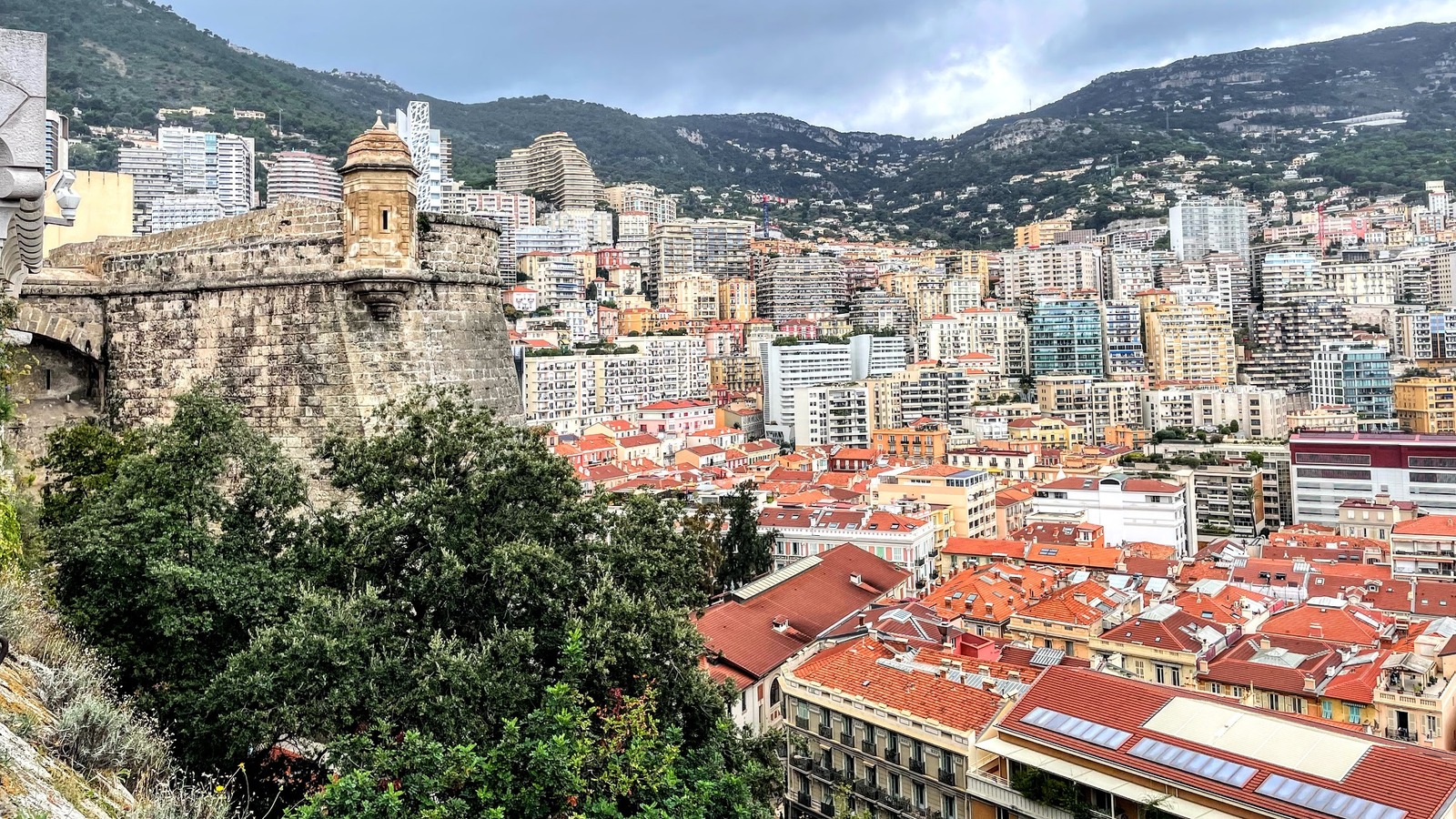 Le deuxième plus petit pays d'Europe propose une escapade luxueuse pour les voyageurs en solo
