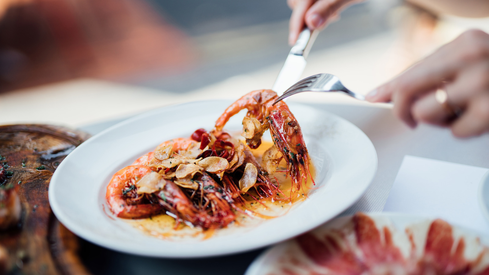 Le hack de restaurant espagnol de Rick Steves offre une meilleure expérience culinaire sur un budget