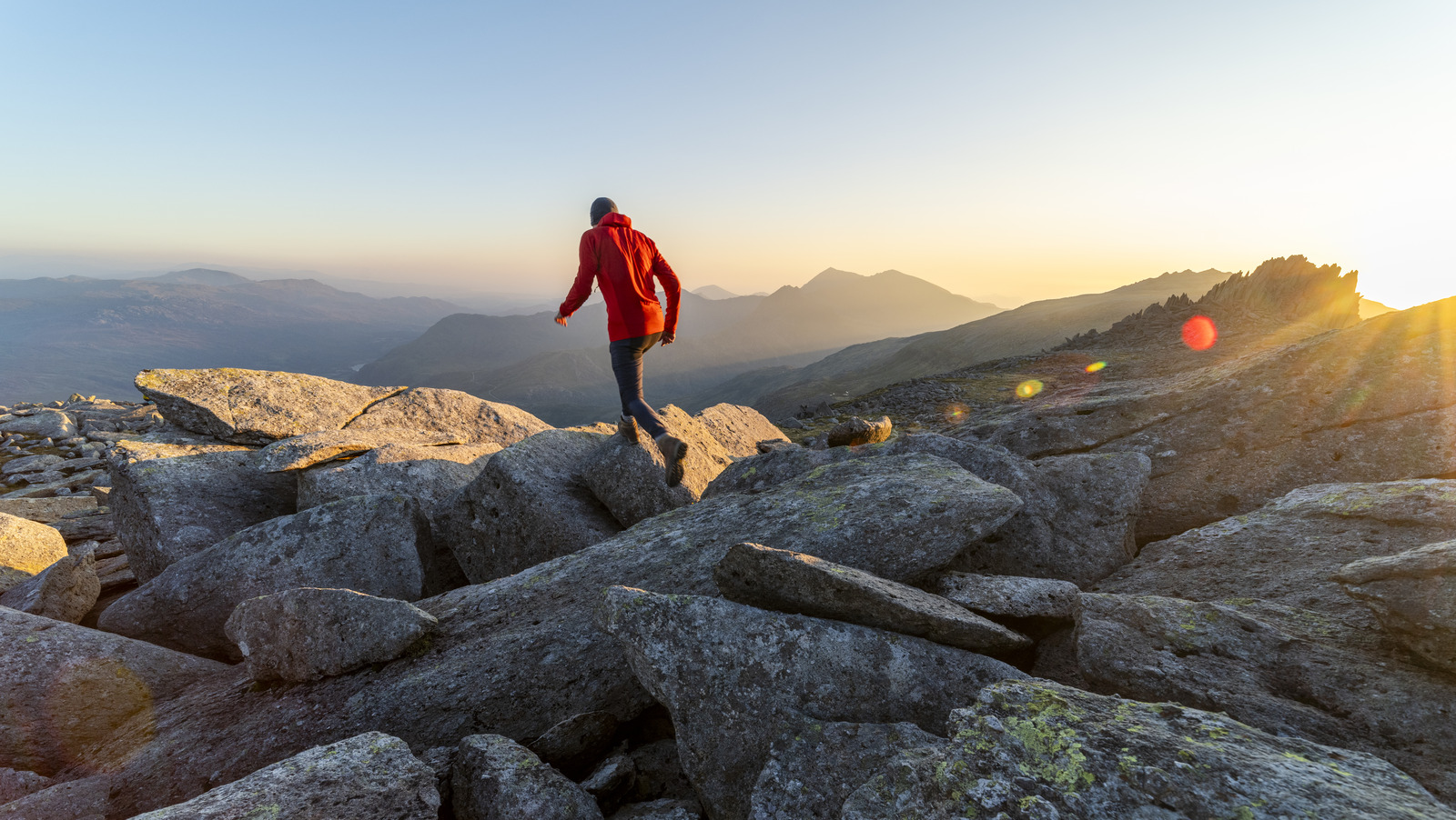La plus haute montagne du Pays de Galles propose des sentiers de randonnée pittoresques de presque tous les côtés