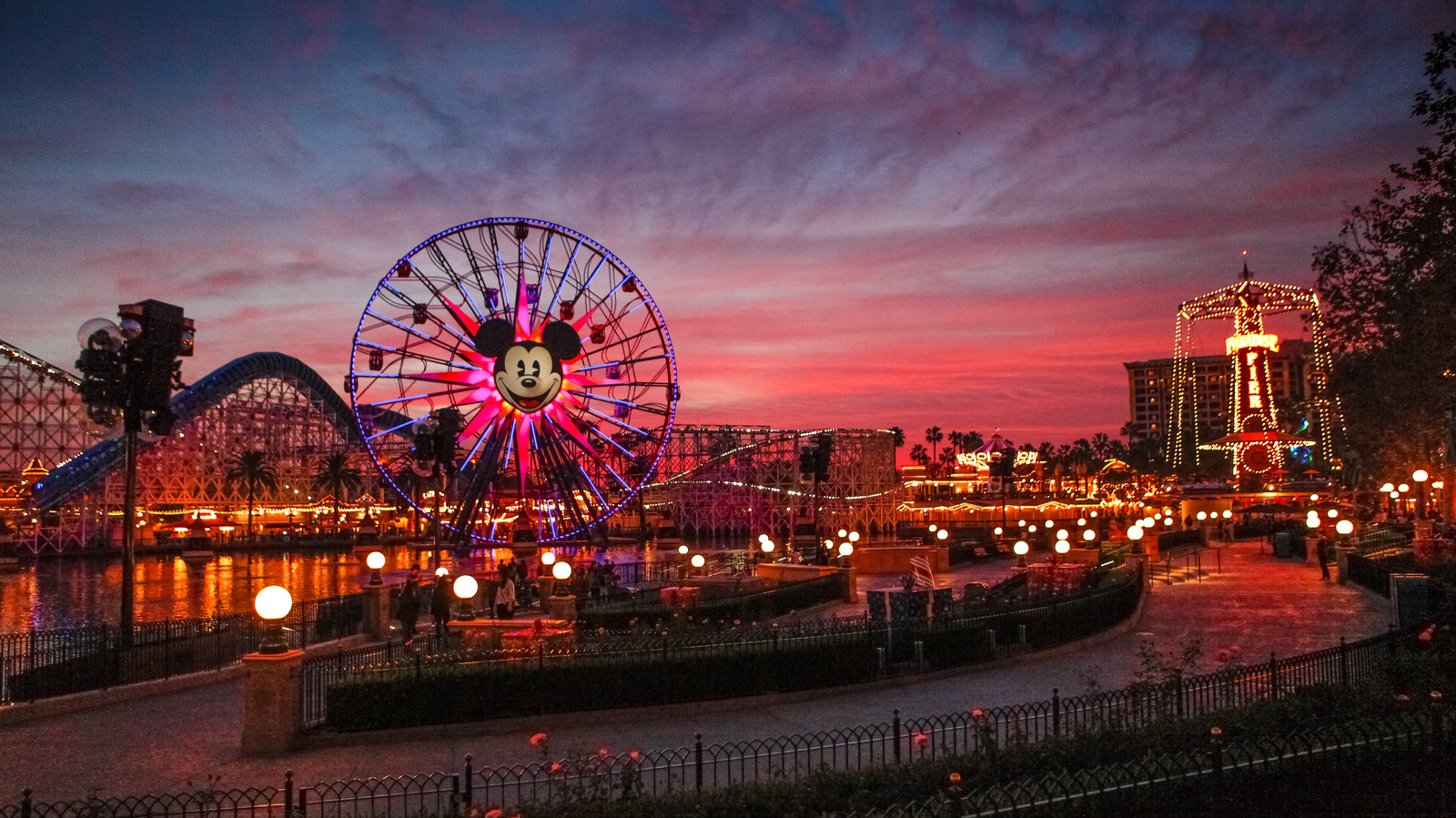 Pourquoi le parc Disneyland de Californie dit au revoir à cette balade bien-aimée pour de bon