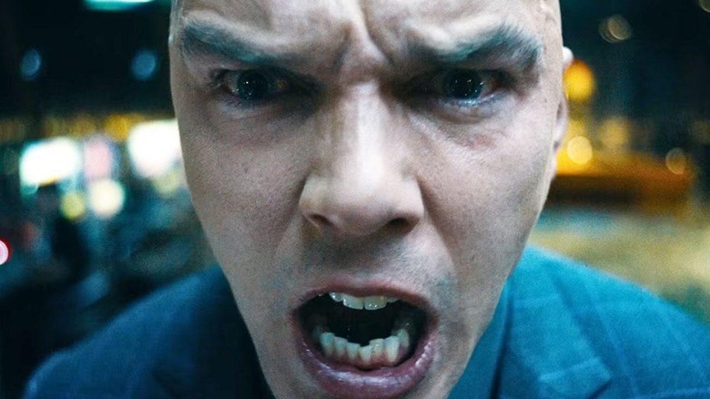 Lex Luthor bouillonne avec rage dans Superman