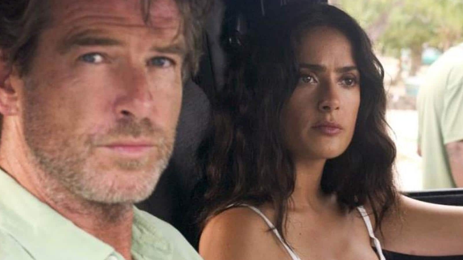 Un flop Pierce Brosnan et Salma Hayek oublié le tue sur Netflix
