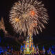 Certains des meilleurs endroits pour regarder les feux d'artifice de Magic Kingdom, selon des experts Disney