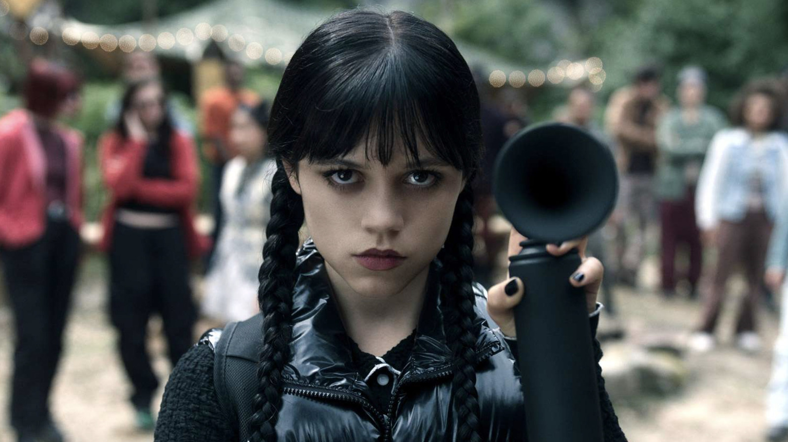Mercredi Saison 2 Revue: la série Netflix de Tim Burton & Jenna Ortega donne sagement la famille Addams plus à faire
