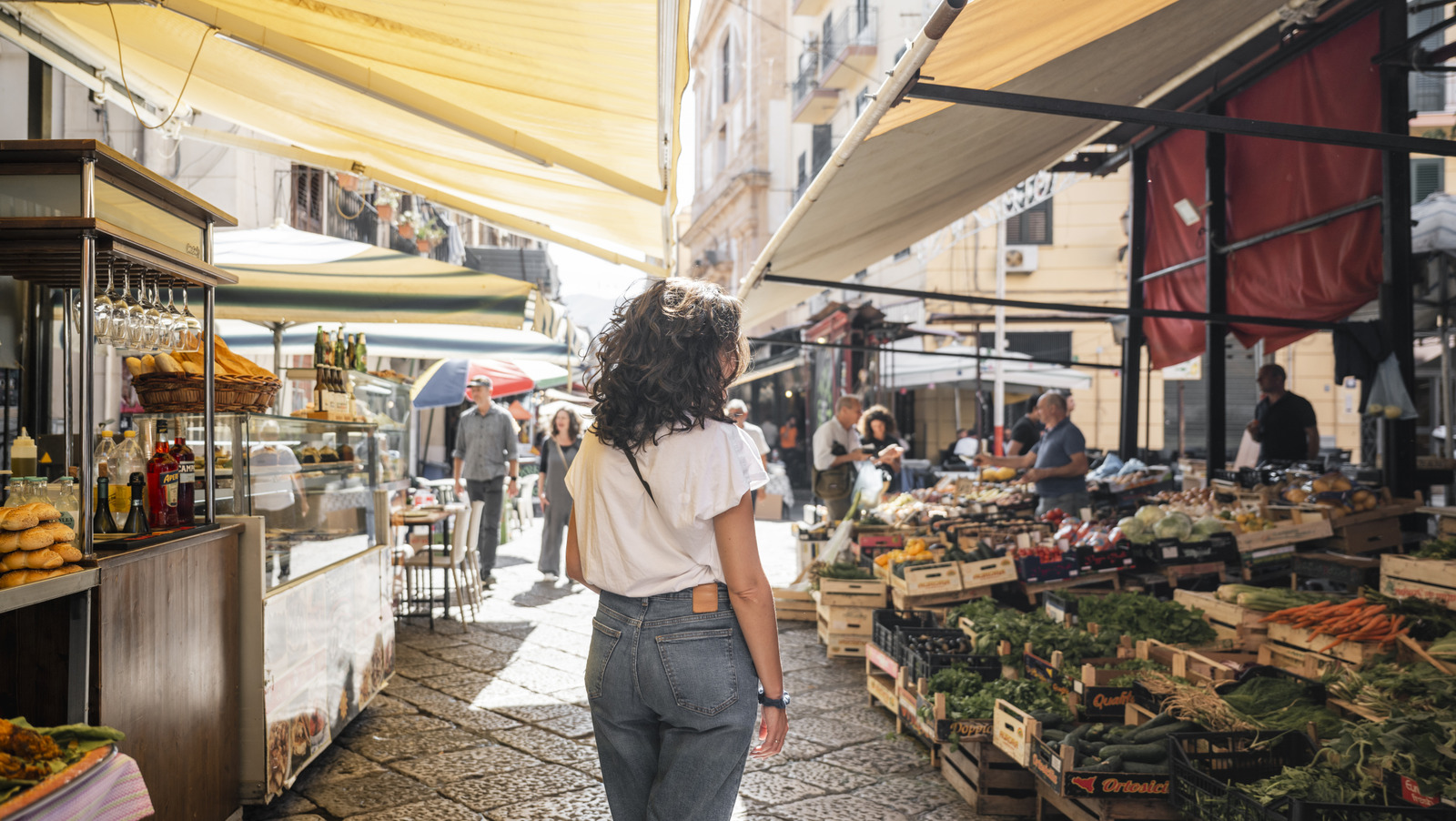 Les stratégies de négociation intelligente de Rick Steves peuvent vous aider à étendre votre budget en voyageant