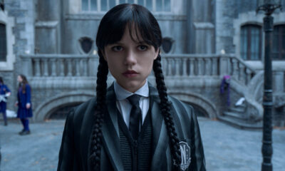 Le mercredi saison 2 donne à une icône d'horreur une apparition de camée de tueur dans ses scènes d'ouverture