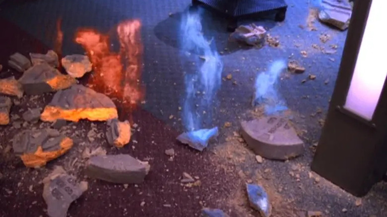 Pah Wraiths et prophètes, fuyant non corporellement des pierres cassées sur Star Trek: Deep Space Nine