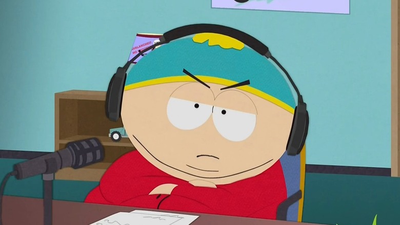 Cartman croise ses bras et a l'air ennuyé à South Park