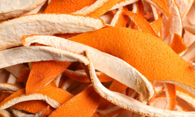 La chose bizarre qui se produit lorsque vous mettez du jus de peeille d'orange sur un ballon