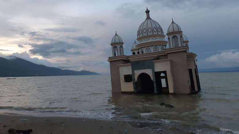 Dommages causés par le tsunami à Palu, en Indonésie