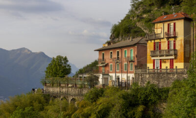 Ce village italien rustique se trouve perché au-dessus du lac de Como et entouré de paysages superbes
