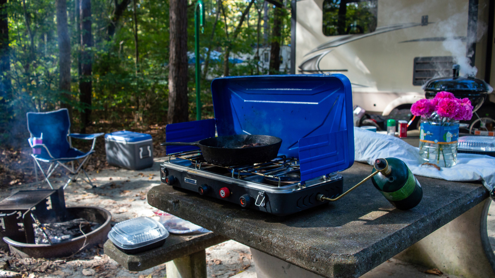 L'article de camping compact et budgétaire de Walmart change la donne pour les chefs en plein air utilisant du propane