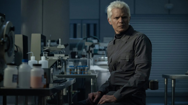 Kirsh semble concerné dans un laboratoire d'étranger: Terre