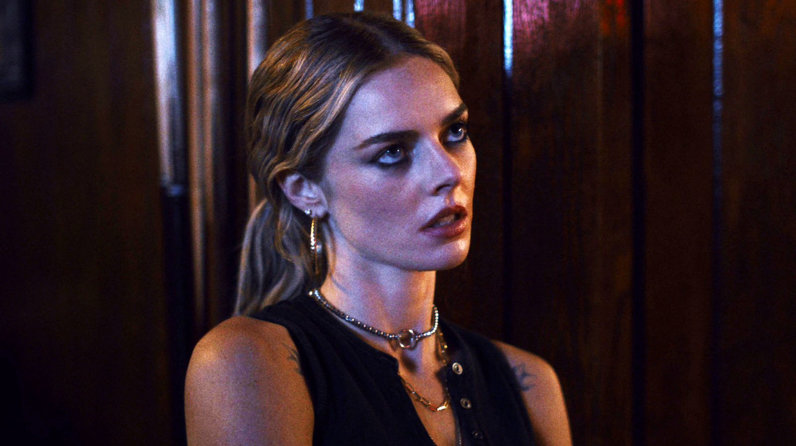 Eenie Meanie Review: Samara Weaving aide un câpre de crime drôle et de mauvaise humeur