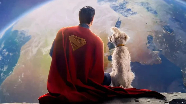 David Corenswet en tant que Superman et Krypto regardant la Terre à Superman (2025)