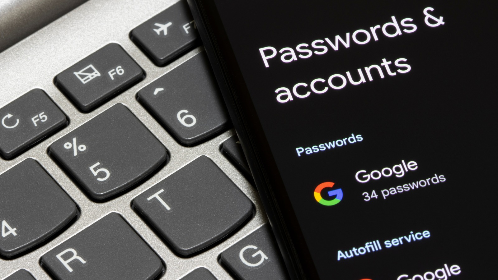 Voici pourquoi votre gestionnaire de mots de passe Google n'est pas automatiquement