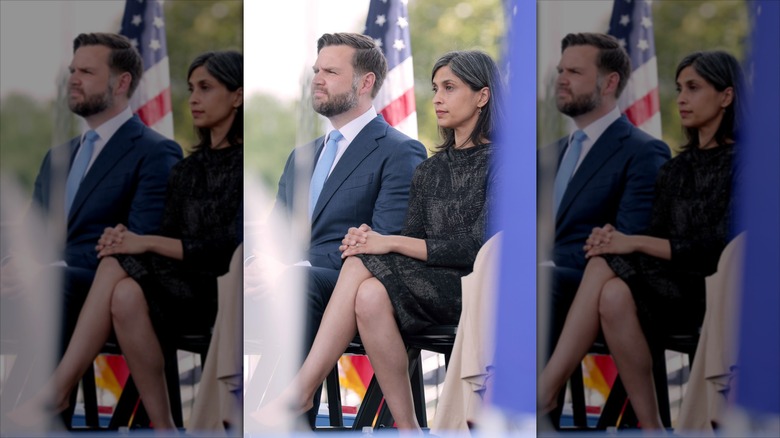 Jd Vance et Usha Vance assis ensemble