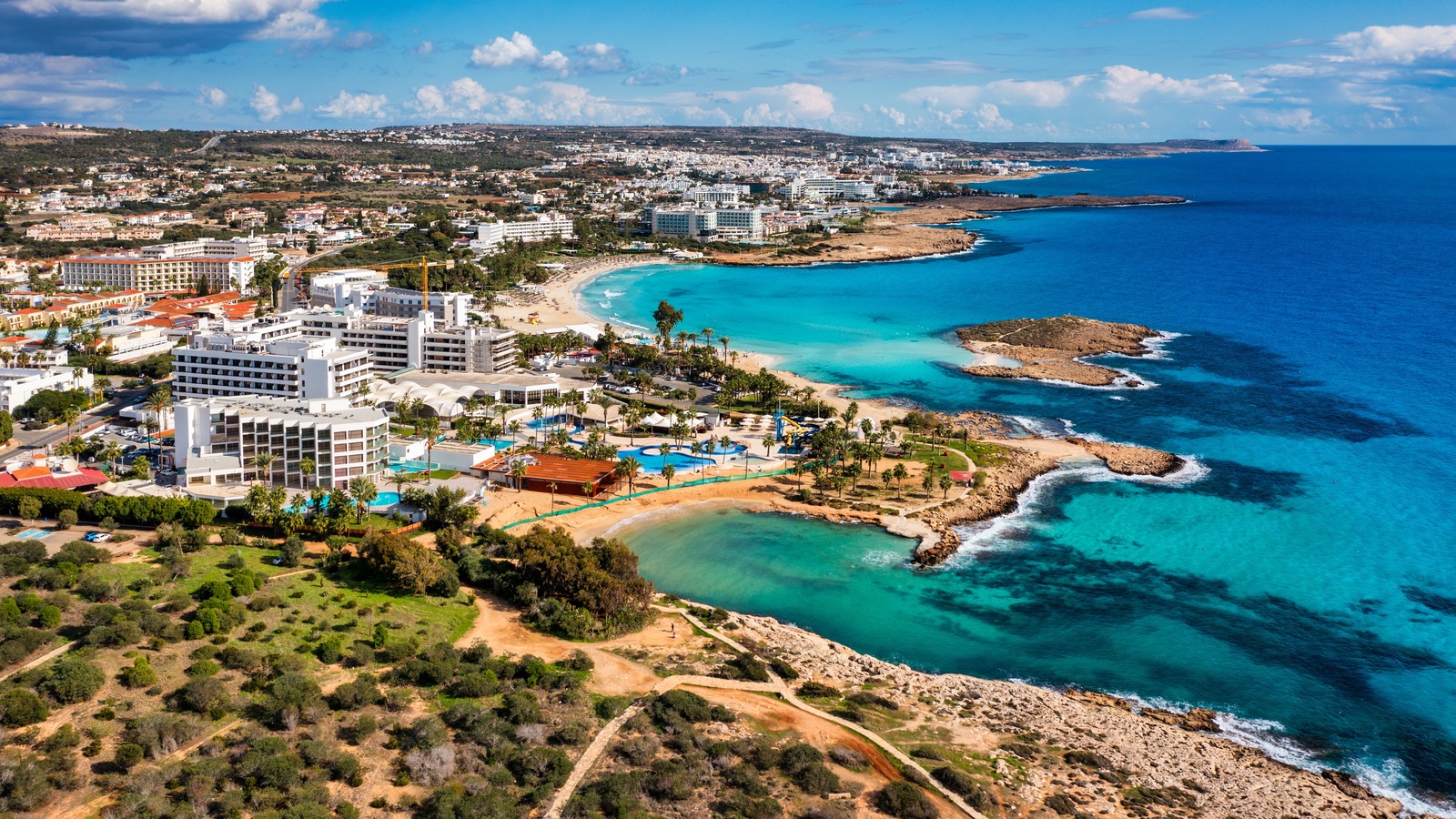 `` Island of Love '' de l'Europe est un beau bijou méditerranéen avec des plages et du vin fantastiques
