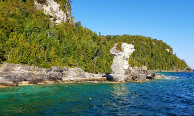 Ce parc marin national canadien propose une magnifique randonnée autour de Flowerpot Island