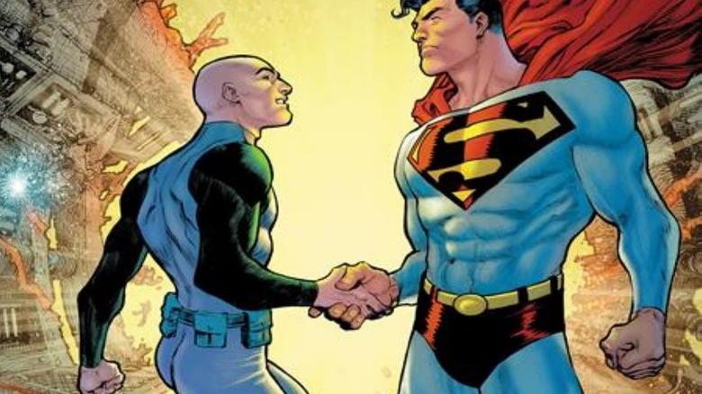 Superman et Lex Luthor servent la main sur la couverture de l'histoire de Superman Black Label Superman: The Last Days of Lex Luthor