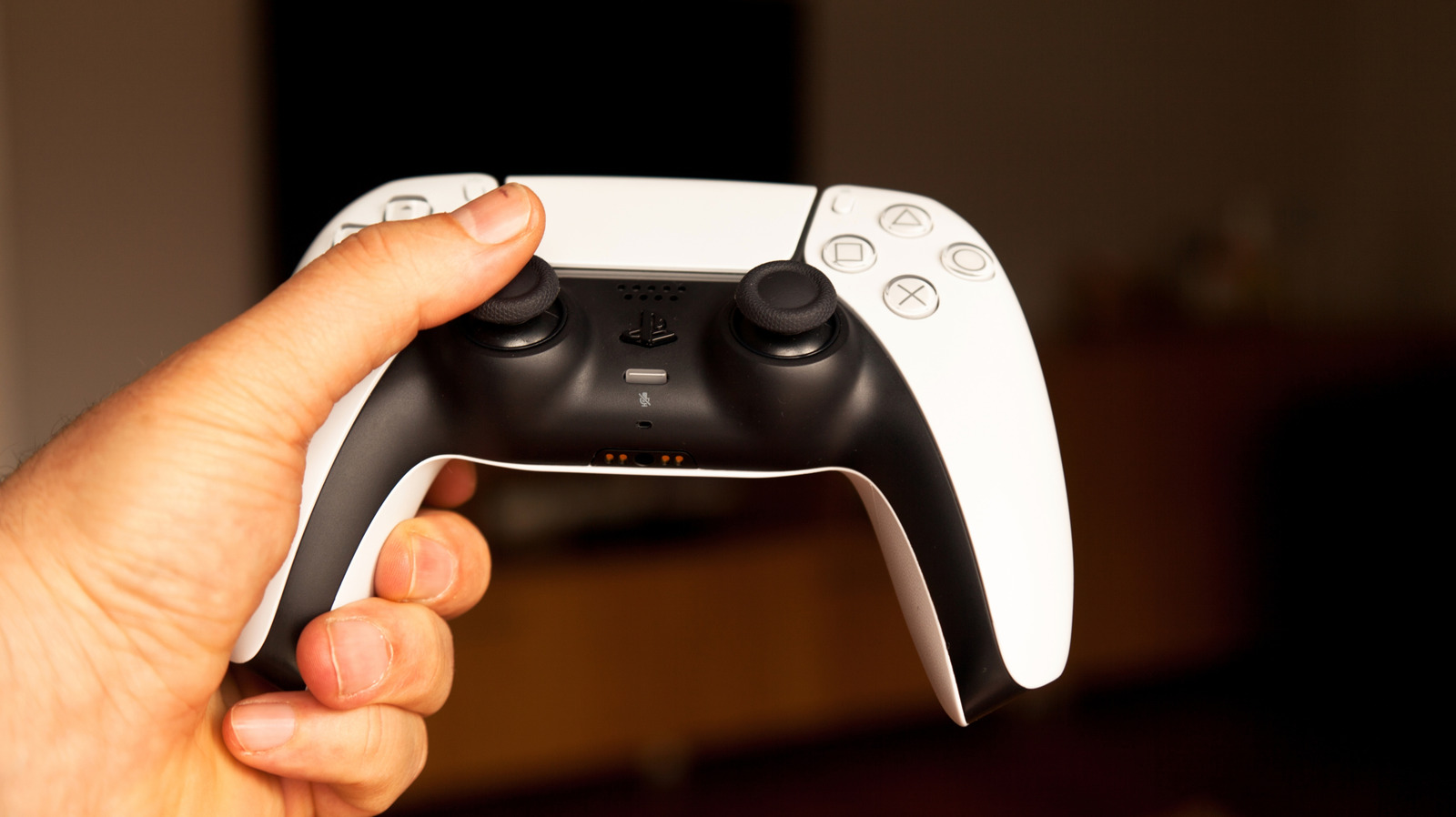 Comment résoudre le problème de l'écran noir PS5 (et ce qui le cause, expliqué)
