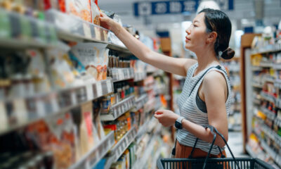 La grande différence que les touristes américains doivent être conscients avant l'épicerie au Japon