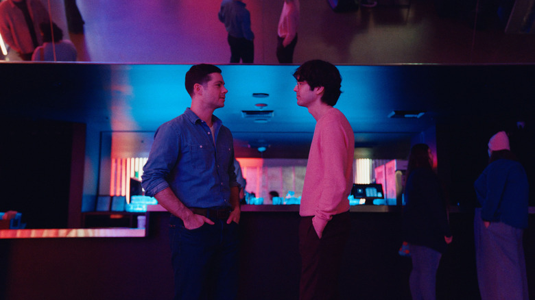 Roman et Dennis lors d'une fête à Twinless